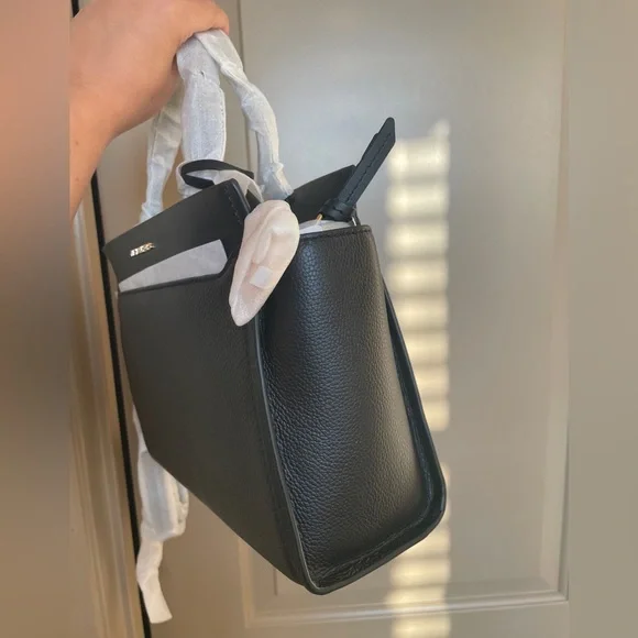 Michael Kors Graham Satchel - Picture 8 of 11